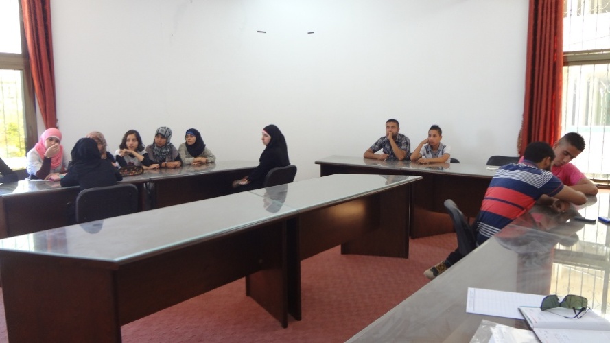   بلدية الزهراء تعقد ورشة عمل حول قانون الشباب الفلسطيني الموحد