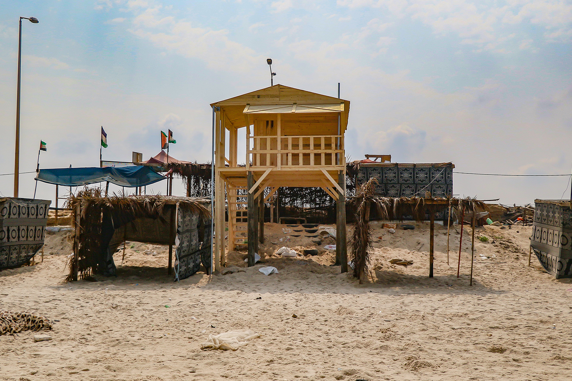 إنشاء برج إنقاذ إضافي على شاطئ بحر الزهراء