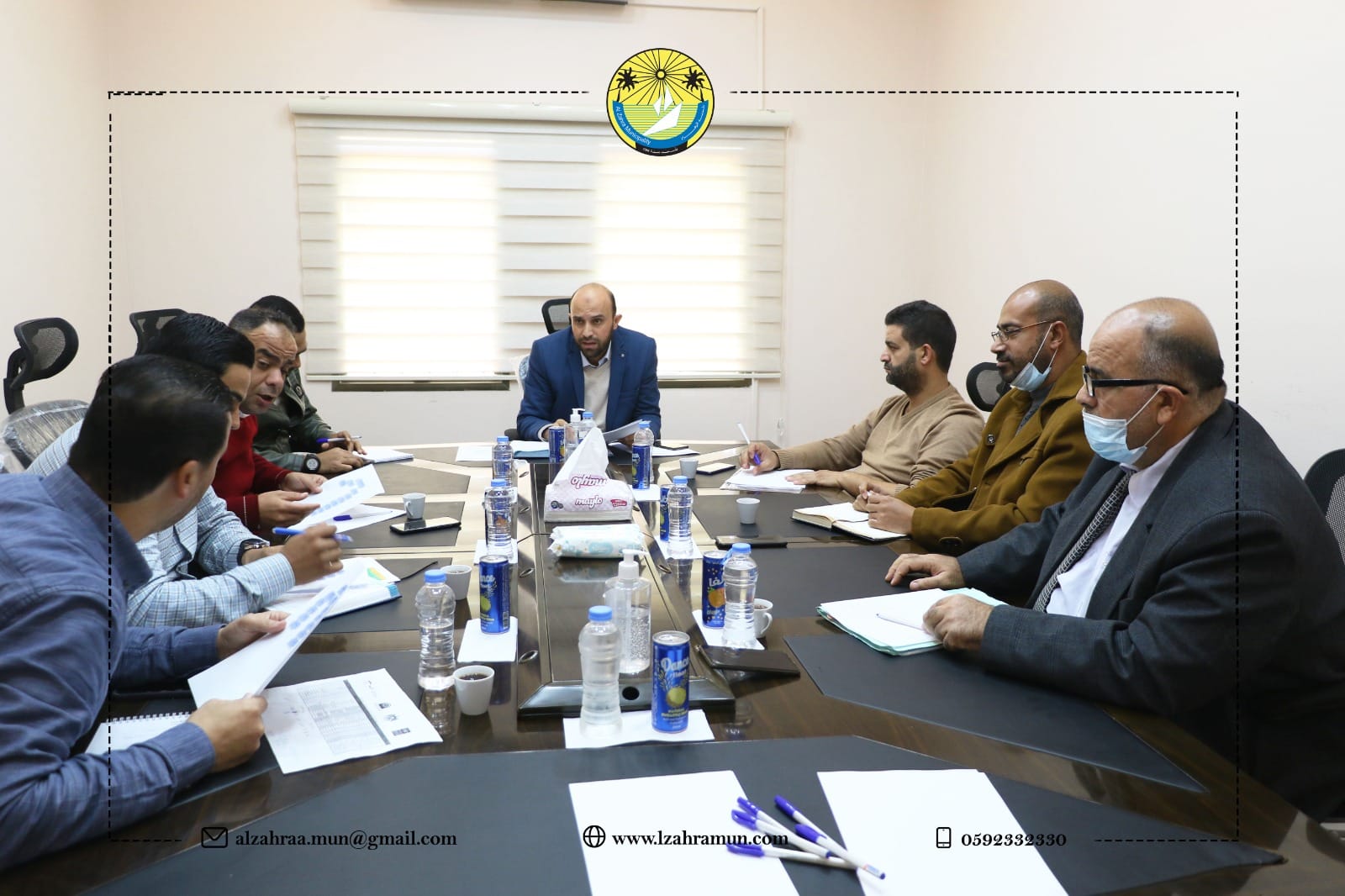 رئيس بلدية الزهراء أ.مروان حمد يجتمع مع رؤساء الأقسام لمتابعة سير العمل.